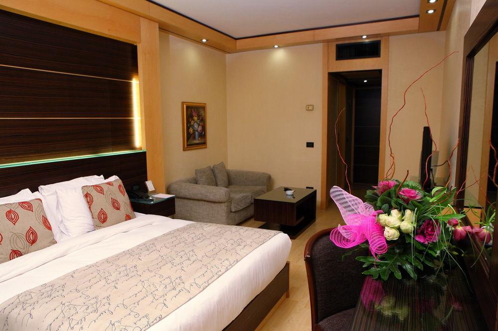 Imperial Suites Hotel Bejrut Zewnętrze zdjęcie